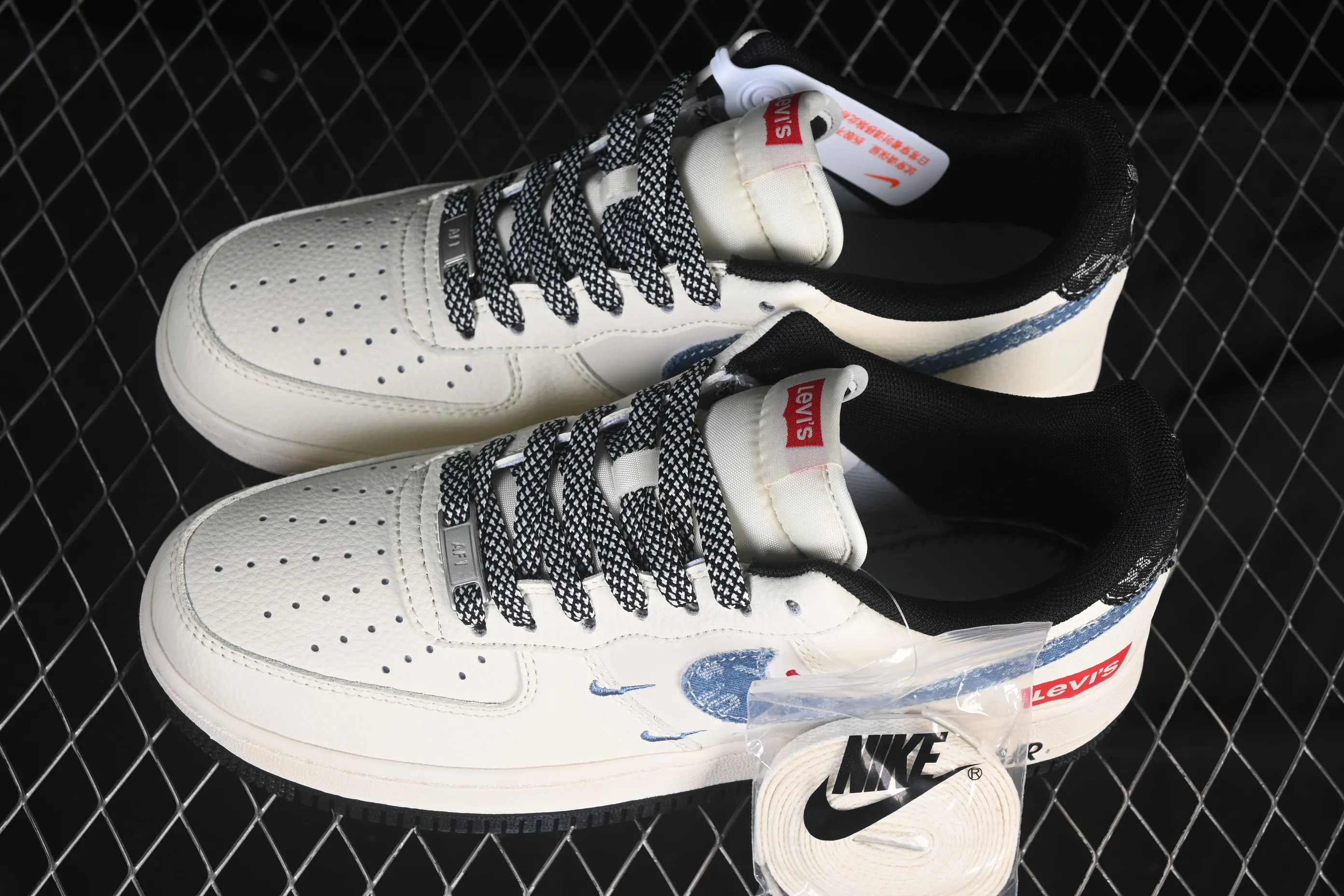 All categories Nk Air Force 1 Air Force series Nk Air Force 1 Low Air Force low-top Nike Air Force 1'07 Low Levi's co-branded beige blue denim four hooks Air Force 1 low-top casual sneakers QW5606-261